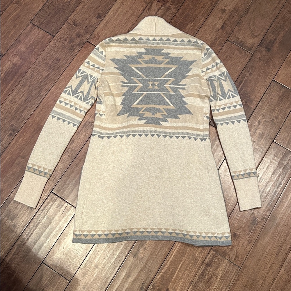 Ruby Moon Beige and Gray Aztec print Cardigan - Picture 2 of 3
